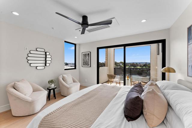 Detail Gallery Image 10 of 24 For 4214 Tonopah Ave, San Diego,  CA 92110 - 3 Beds | 3/1 Baths