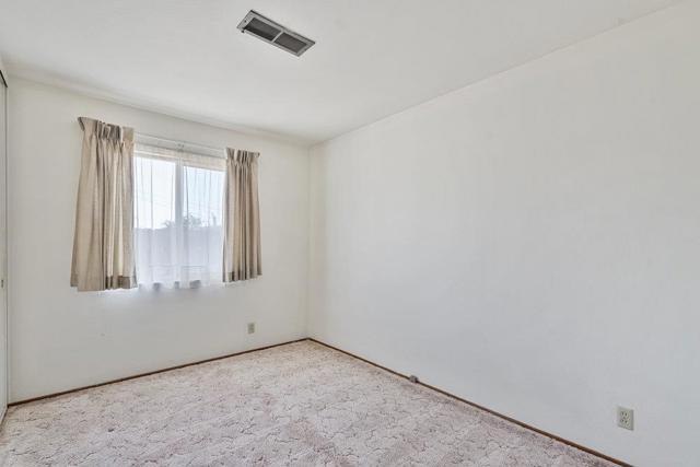 582 E Alvin Drive, Salinas CA: https://media.crmls.org/mediaz/6f9a3c50-1bf4-4874-a402-2f16cf5ccdb4.jpg
