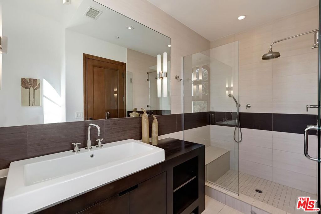MLS #26858295 image #42