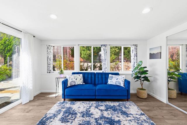 3560 Santa Maria Street, Oceanside CA: https://media.crmls.org/mediaz/6f9b0386-d59f-4251-a962-0722a0cd41f3.jpg