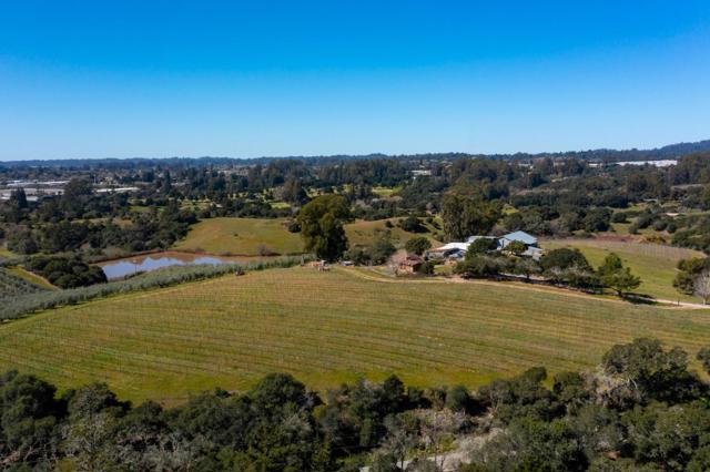 211 Smith Road, Watsonville CA: https://media.crmls.org/mediaz/6f9b460a-9206-4aad-b423-9f22300ba49b.jpg