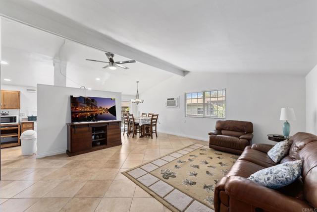 Detail Gallery Image 3 of 40 For 630 N Elm St, Escondido,  CA 92025 - 3 Beds | 2 Baths