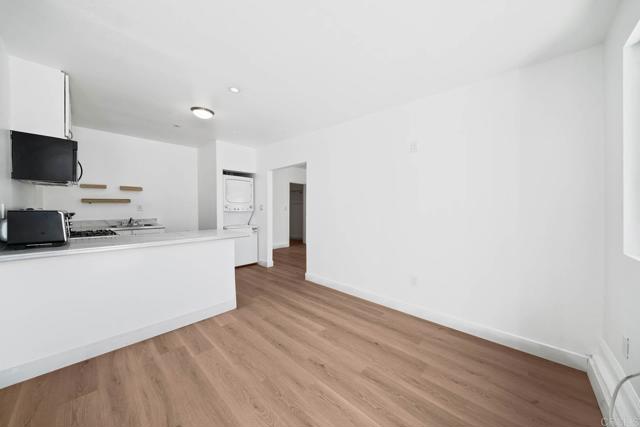 562 Lindsay Street, El Cajon CA: https://media.crmls.org/mediaz/6f9c6f49-f35f-4a06-a211-10ec7d22c3f5.jpg