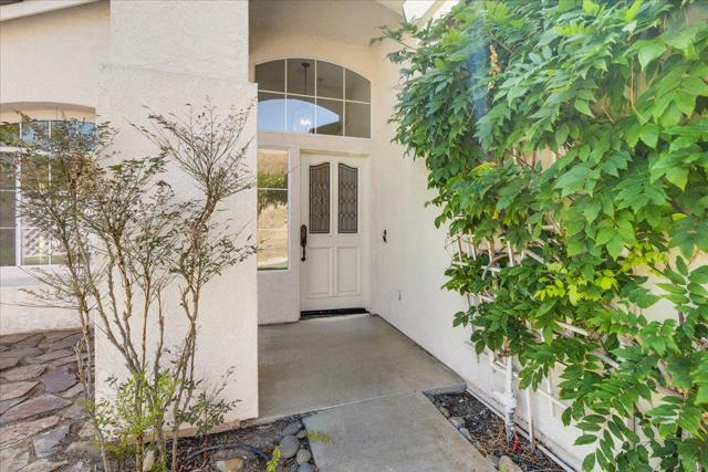 21775 Woodrose Place, Salinas CA: https://media.crmls.org/mediaz/6f9c7687-59d2-49cb-bbea-ee32ad128722.jpg