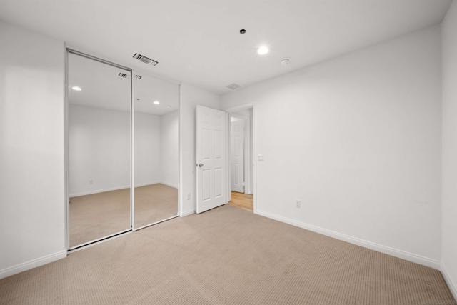 20075 Sanquinella Cir, Riverside CA: https://media.crmls.org/mediaz/6f9cd86a-635d-4135-acc6-a40c0ec77a18.jpg