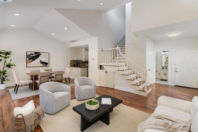 44930 Lynx Dr, Fremont CA: https://media.crmls.org/mediaz/6f9d68a5-c9f1-4fd3-95b4-788455d68f51.jpg
