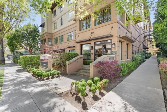618 Walnut Street, San Carlos CA: https://media.crmls.org/mediaz/6f9dcf0b-5529-49d9-bdad-af8f2e37aed3.jpg