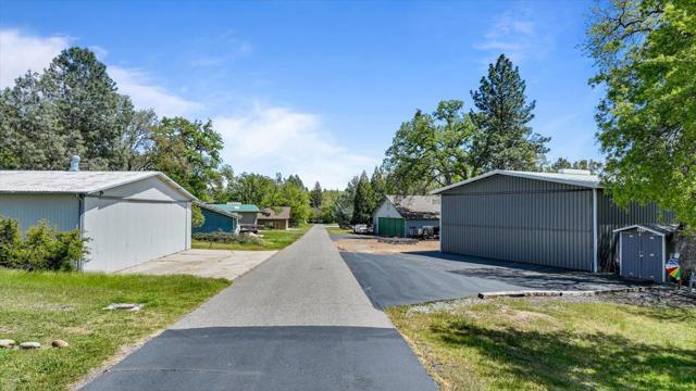 20944 Woodside Way, Groveland CA: https://media.crmls.org/mediaz/6f9dd98d-64c2-46ec-8d73-f6ee1a896943.jpg