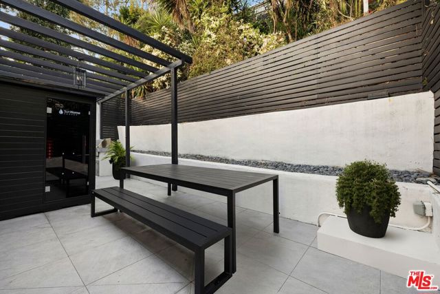 8061 Woodland Lane, Los Angeles CA: https://media.crmls.org/mediaz/6fa0d4e0-8f75-4ac9-9fe5-b9ece121859e.jpg