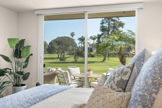 Image 15 of 33 For 119 Via Coronado