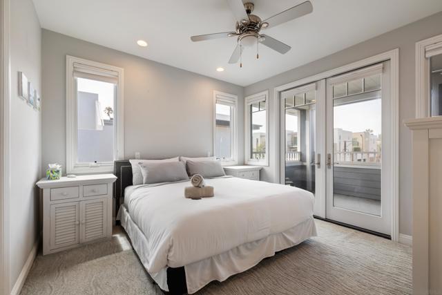 839 Reed Avenue, Pacific Beach (San Diego) CA: https://media.crmls.org/mediaz/6fa140f0-26a7-44a0-9443-b760dbd1a0c9.jpg