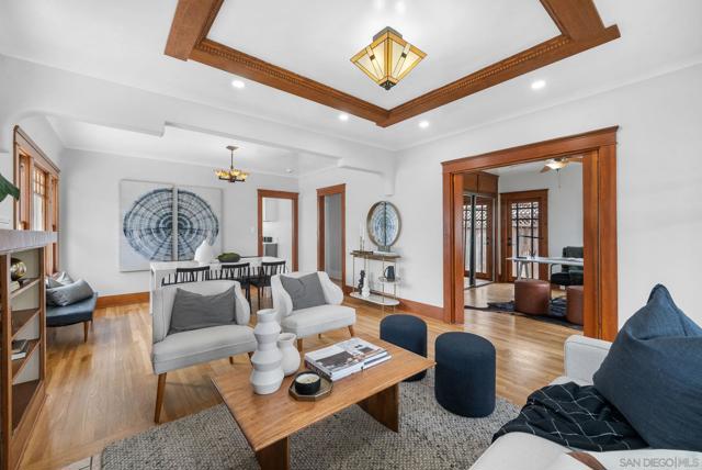 4646 48 Cherokee Avenue, San Diego CA: https://media.crmls.org/mediaz/6fa14d8a-d04a-425a-9d3c-f2d692148a66.jpg