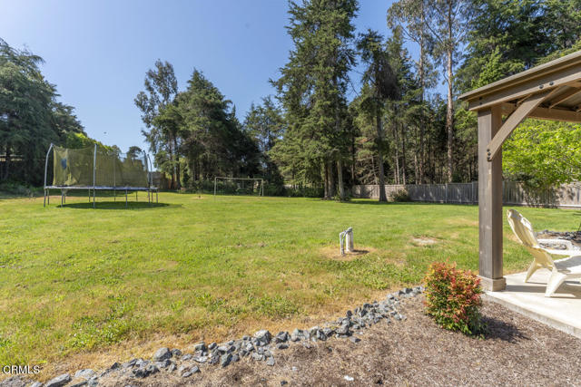 31341 Thomas Lane, Fort Bragg CA: https://media.crmls.org/mediaz/6fa18933-faed-436d-9e12-8751e54868ff.jpg