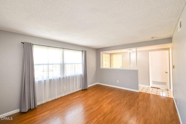 517 View Crest Drive, Montebello CA: https://media.crmls.org/mediaz/6fa26a64-5f30-46c6-bbc1-eb58ced51371.jpg