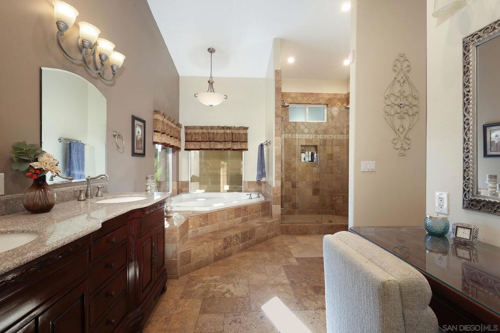 MLS #250041311SD image #13