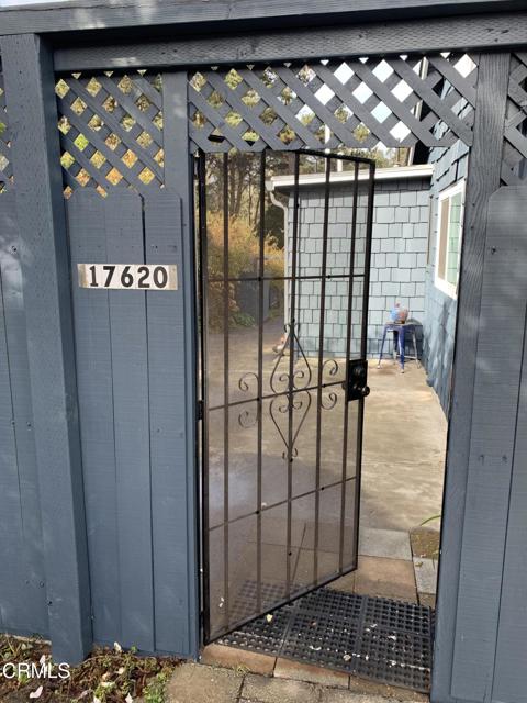 Detail Gallery Image 3 of 31 For 17620 N Highway 1, Fort Bragg,  CA 95437 - 3 Beds | 2 Baths