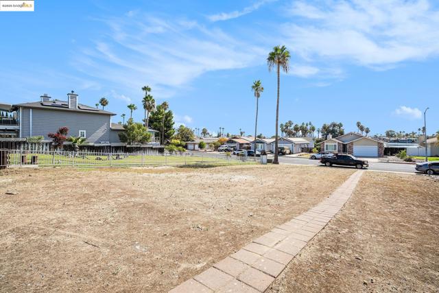 View of yard featuring a residential view