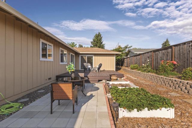 5023 Rick Drive, Santa Rosa CA: https://media.crmls.org/mediaz/6fa38a35-ac8c-4f48-95b1-3b900f6e2f5b.jpg