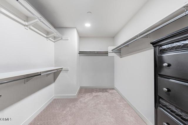 2810 Wagon Wheel Road, Oxnard CA: https://media.crmls.org/mediaz/6fa473e4-0b45-42d1-af02-377691c913d8.jpg