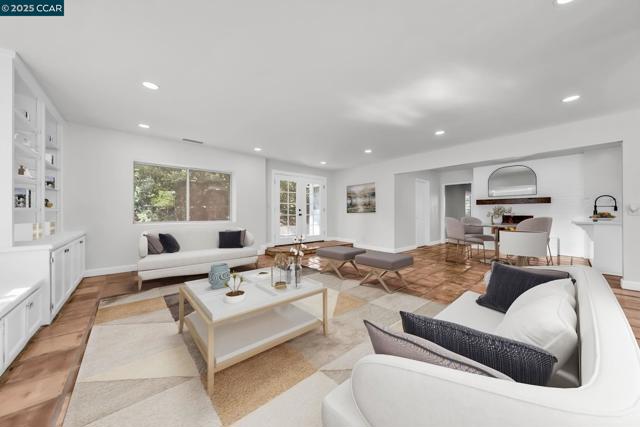 205 Castle Hill Ranch Rd, Walnut Creek CA: https://media.crmls.org/mediaz/6fa4b428-5755-4d9d-84a2-c6260cb5eb94.jpg