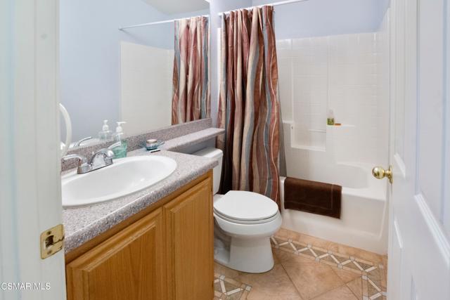 978 Main Street, Piru CA: https://media.crmls.org/mediaz/6fa4c114-bcff-4826-a012-dd6dfc1bb4ff.jpg