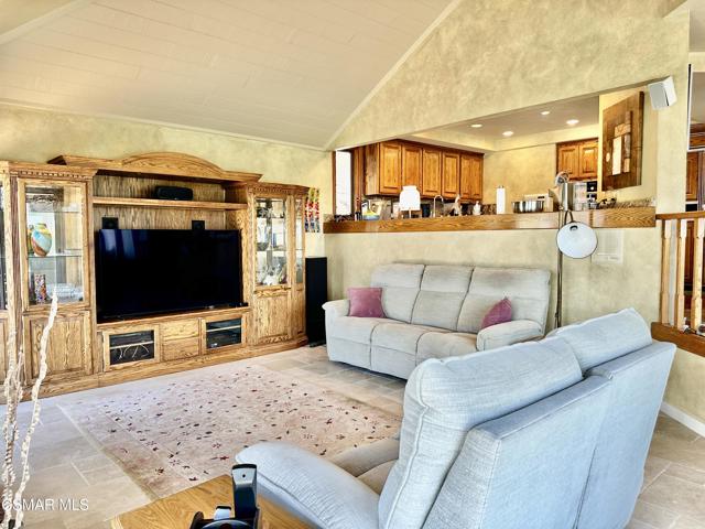 31445 Glenbridge Road, Westlake Village CA: https://media.crmls.org/mediaz/6fa5195e-1961-4b3d-998d-5385e6d0a7a5.jpg