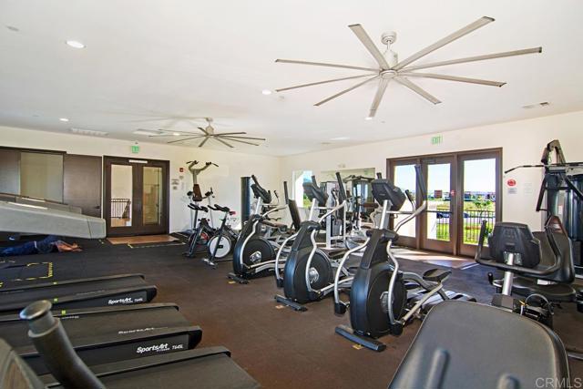 1228 Spivey Rd, Chula Vista CA: https://media.crmls.org/mediaz/6fa59e4a-c875-4b1f-bb30-e954c82d04df.jpg