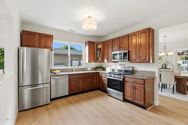 Detail Gallery Image 15 of 76 For 274 W Laurel Ave, Sierra Madre,  CA 91024 - 4 Beds | 3/1 Baths