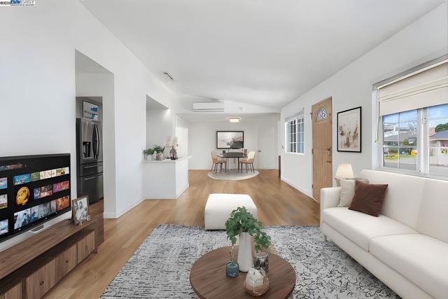 24753 Willimet Way, Hayward CA: https://media.crmls.org/mediaz/6fa66ea0-af55-44b7-a034-95f4ec3e25ae.jpg