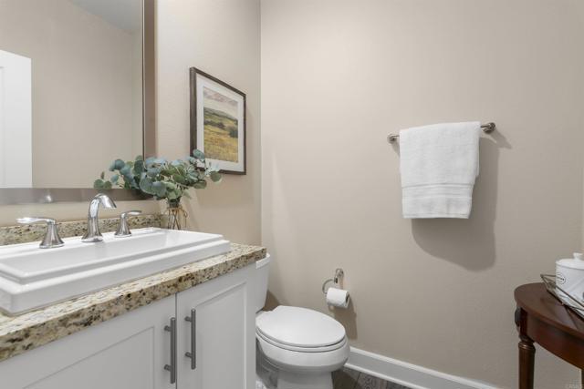 Image 19 of 52 For 1077 Calle Pilares