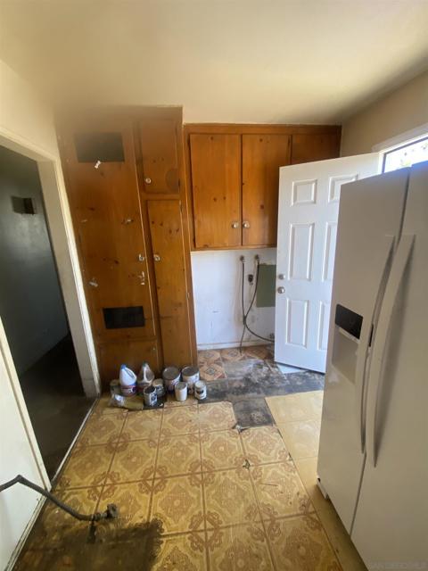 4970 Mable Way, San Diego CA: https://media.crmls.org/mediaz/6fa746d7-2949-4f88-94cf-48d10dedc15a.jpg