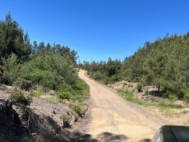 28750 Loma Chiquita Road, Los Gatos CA: https://media.crmls.org/mediaz/6fa83758-5942-449f-b426-ca8921d33d73.jpg