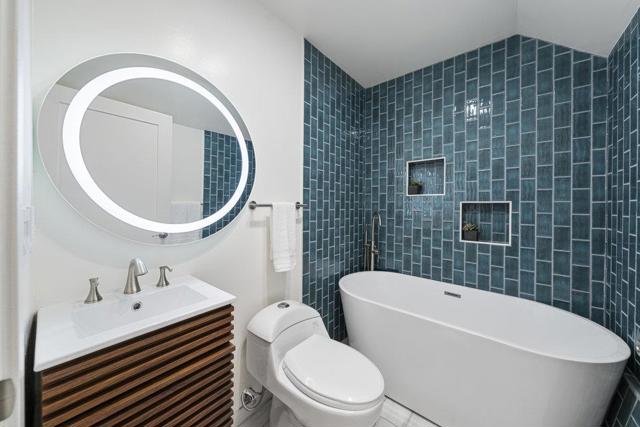 2239 43rd Avenue, San Francisco CA: https://media.crmls.org/mediaz/6fa8410c-9668-4aa9-9651-08024482587a.jpg