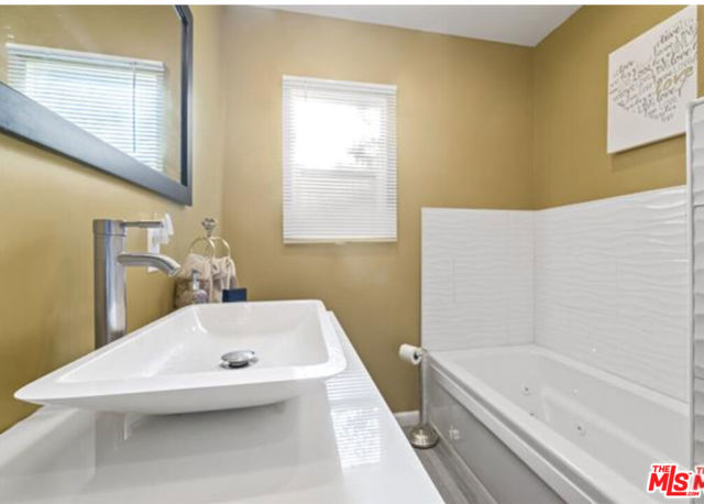 10915 Ayres Avenue, Los Angeles CA: https://media.crmls.org/mediaz/6fa91003-680e-4dbb-846b-f396f232d1c3.jpg