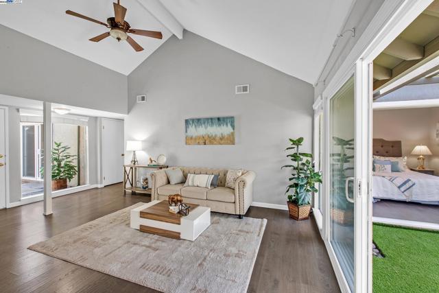 1328 Star Bush Ln, San Jose CA: https://media.crmls.org/mediaz/6fa978ca-17b4-4e5e-9e3b-2085824c2819.jpg