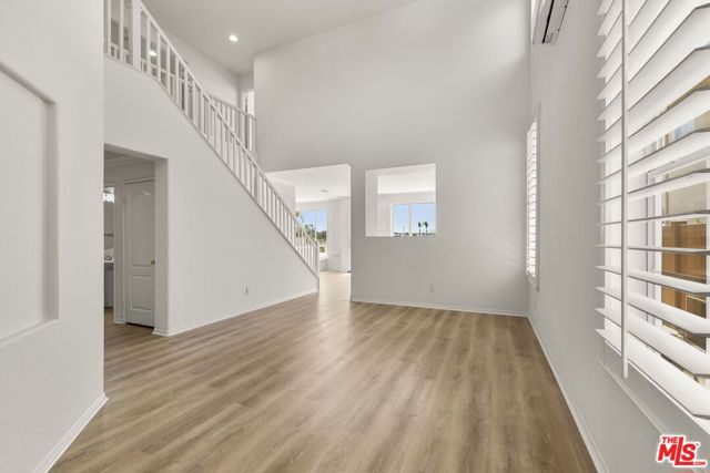 1537 Turquoise Drive, Carlsbad CA: https://media.crmls.org/mediaz/6fa9c5d6-8af0-4d52-9753-bf6bfdd55dc6.jpg