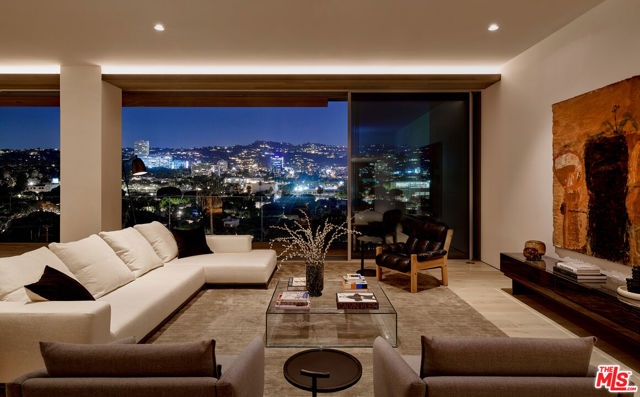 8899 Beverly Boulevard, 9A photo 2