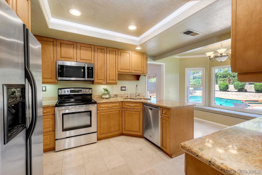 13976 Country Creek Rd - photo 7