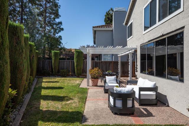 2094 Paseo Del Oro, San Jose CA: https://media.crmls.org/mediaz/6fab004d-79ec-4777-8fe5-c6fb66c71465.jpg