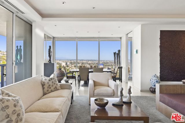 9255 Doheny Road, West Hollywood CA: https://media.crmls.org/mediaz/6fac068a-5f61-47b2-85d4-aaaeee51fd9a.jpg