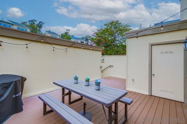 10565 Caminito Basswood, San Diego CA: https://media.crmls.org/mediaz/6fac1957-a01a-47b7-a36c-4bce2778bc94.jpg