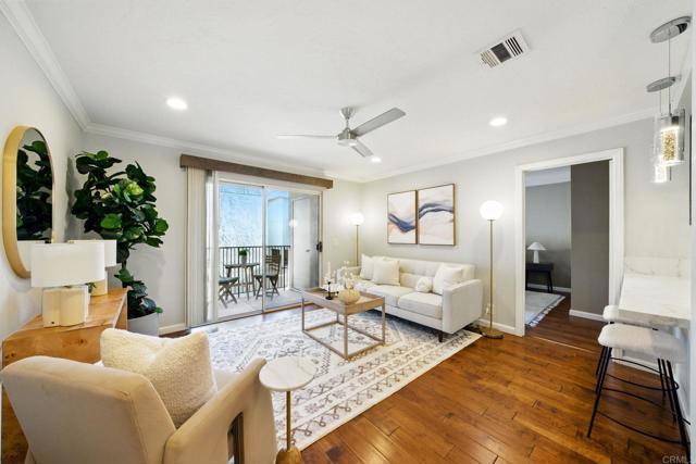 Detail Gallery Image 1 of 33 For 3078 Broadway #210,  San Diego,  CA 92102 - 2 Beds | 2 Baths