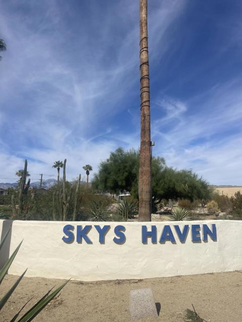 14777 Palm Drive, Desert Hot Springs CA: https://media.crmls.org/mediaz/6facc748-9c06-4d03-89e8-98009e3f65c9.jpg