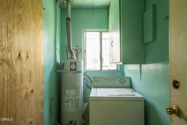 Detail Gallery Image 13 of 20 For 4523 W 18th St, Los Angeles,  CA 90019 - 2 Beds | 1 Baths