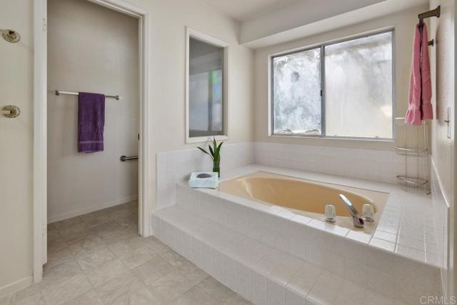 Detail Gallery Image 21 of 29 For 7826 Hemphill Dr, San Diego,  CA 92126 - 5 Beds | 2/1 Baths
