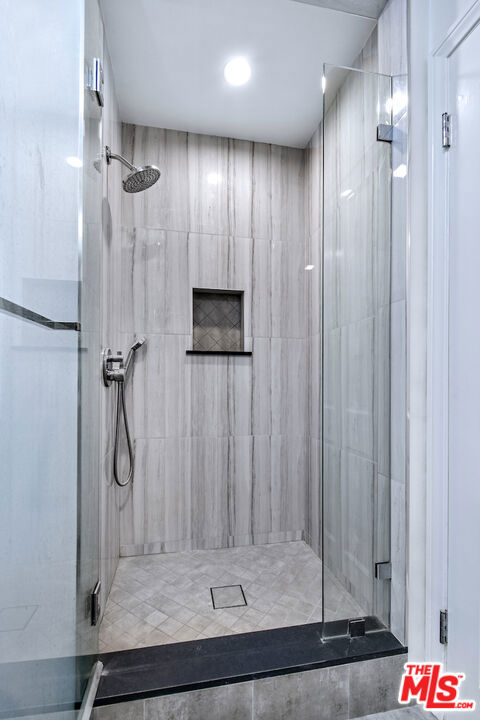 4512 Libbit Avenue, Encino CA: https://media.crmls.org/mediaz/6fadb8d9-16fc-4938-86d1-baf7950a6bfc.jpg