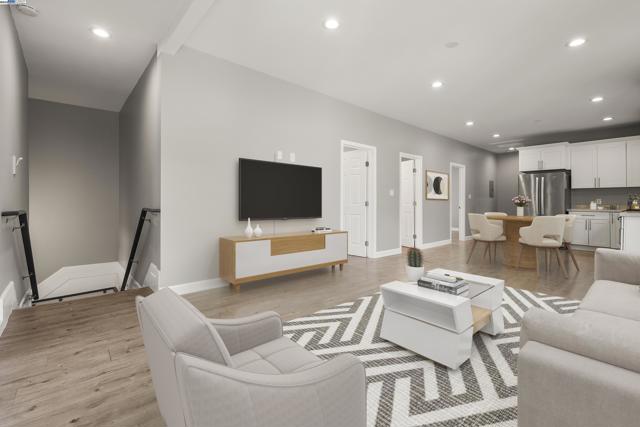 193 W Macarthur Blvd, Oakland CA: https://media.crmls.org/mediaz/6fae1225-ceac-4266-8bbe-9ac72d915140.jpg