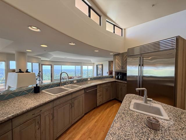9918 Heavenly Way, La Mesa CA: https://media.crmls.org/mediaz/6fae66f7-fa11-4c97-850f-bf49fdb09ec8.jpg