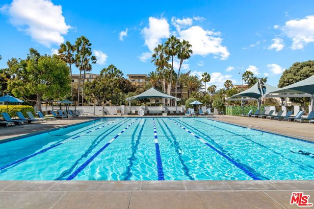 1 Bed Home for Sale in Playa Vista, California