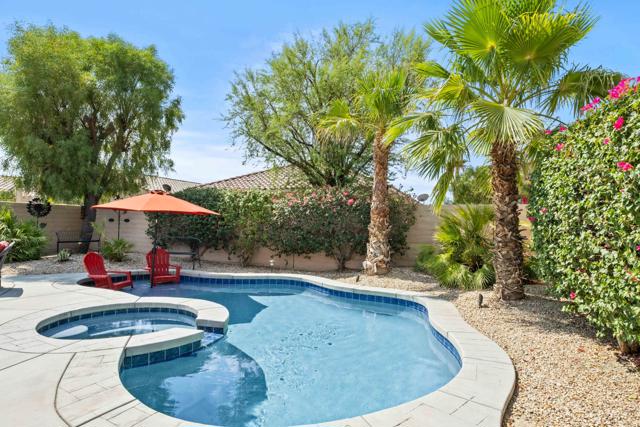 81673 Avenida Alturas, Indio CA: https://media.crmls.org/mediaz/6faf5865-3975-4ab2-b1a2-1832a91b2ab3.jpg